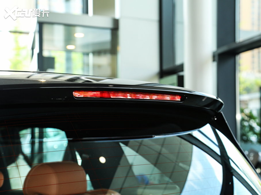 2023��YGLC GLC 300 L 4MATIC �Ӹ��� 7��