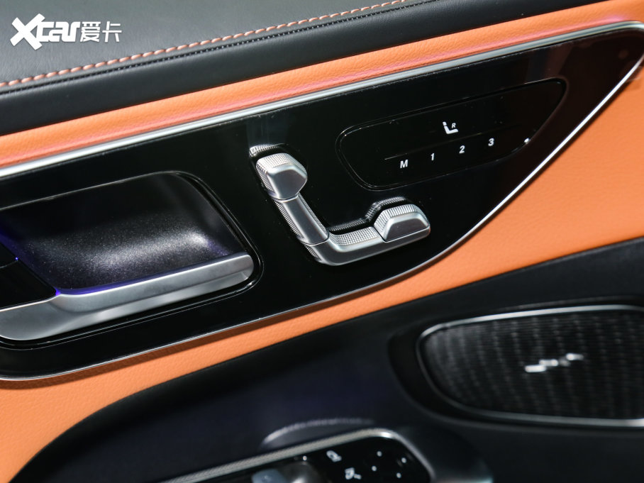 2023��YGLC GLC 300 L 4MATIC �Ӹ��� 7��