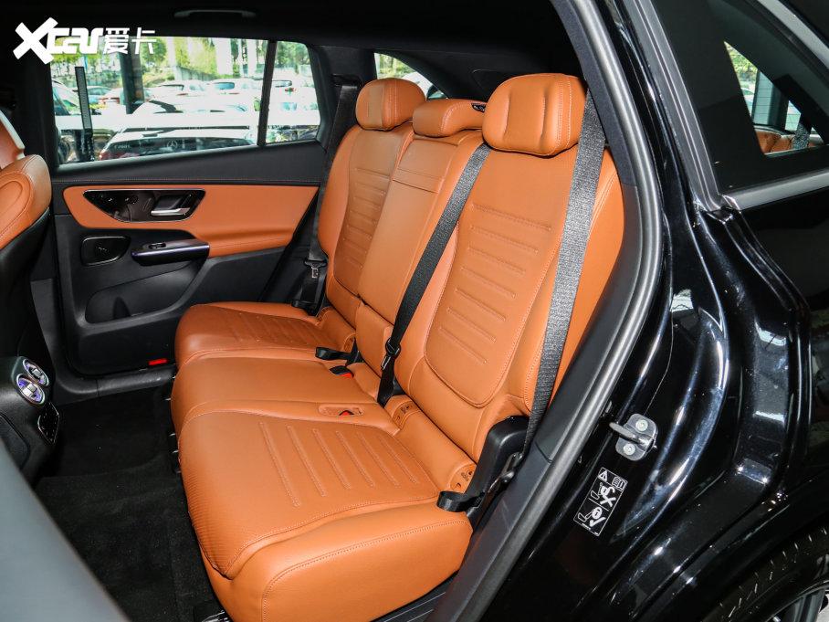 2023��YGLC GLC 300 L 4MATIC �Ӹ��� 7��