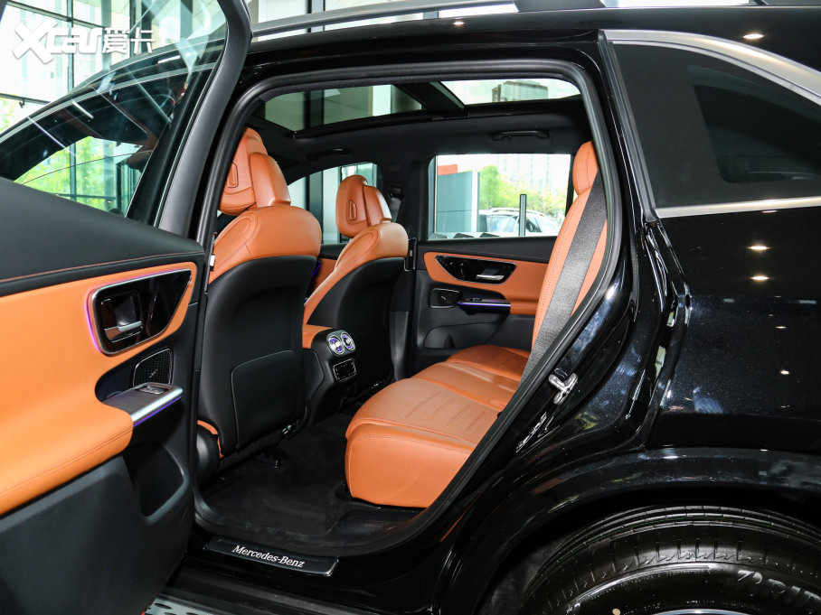 2023��YGLC GLC 300 L 4MATIC �Ӹ��� 7��