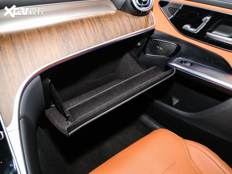 2023��YGLC GLC 300 L 4MATIC ��(d��ng)���� 7��