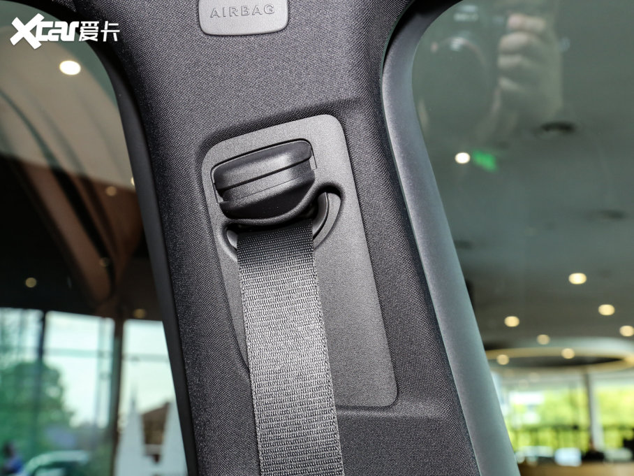 2023��YGLC GLC 300 L 4MATIC �Ӹ��� 7��