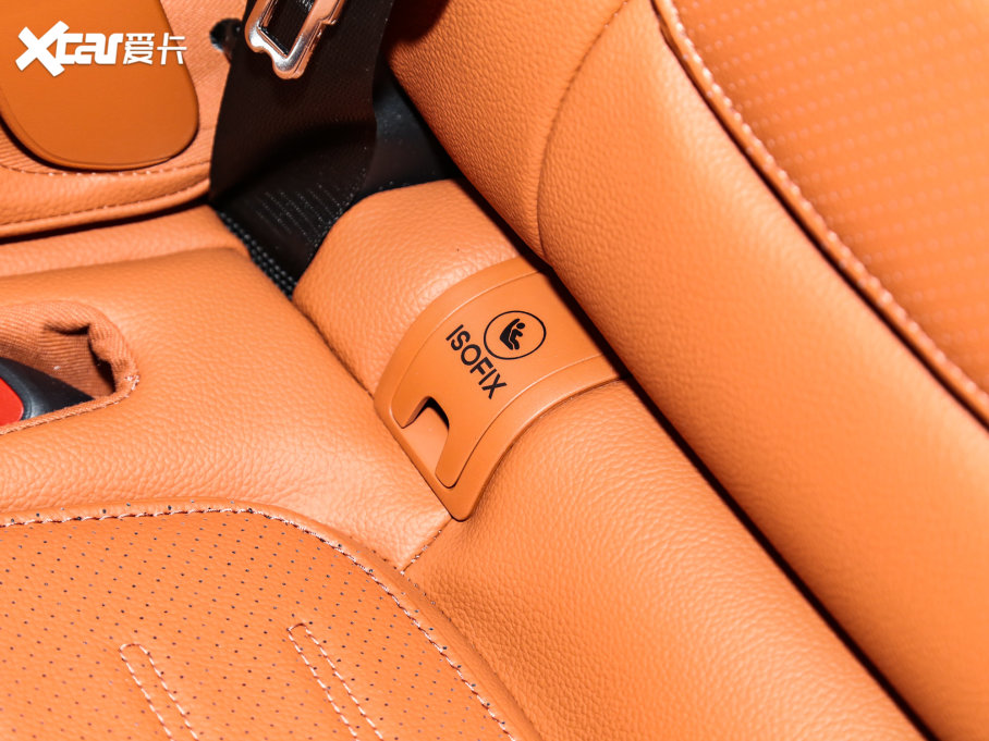 2023��YGLC GLC 300 L 4MATIC �Ӹ��� 7��