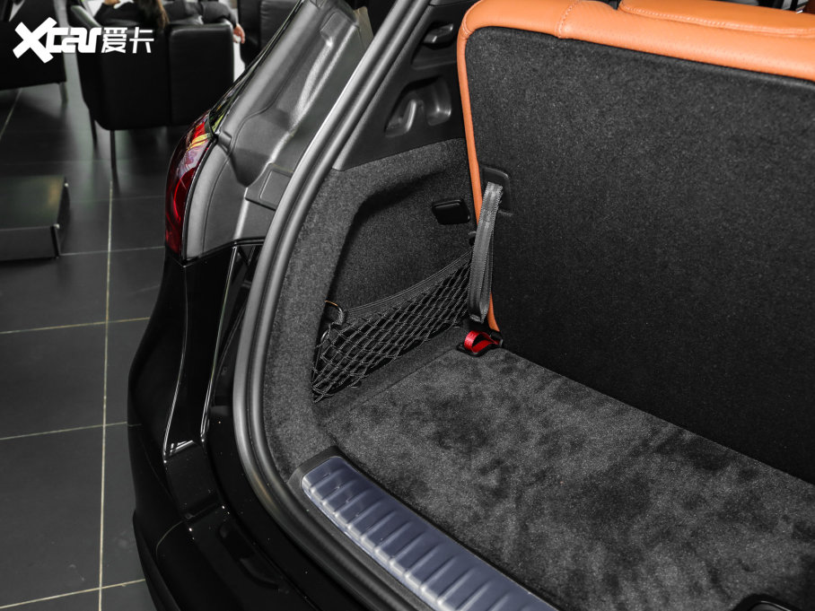 2023��YGLC GLC 300 L 4MATIC �Ӹ��� 7��