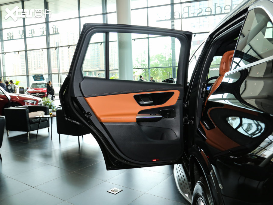 2023YGLC GLC 300 L 4MATIC Ӹ 7