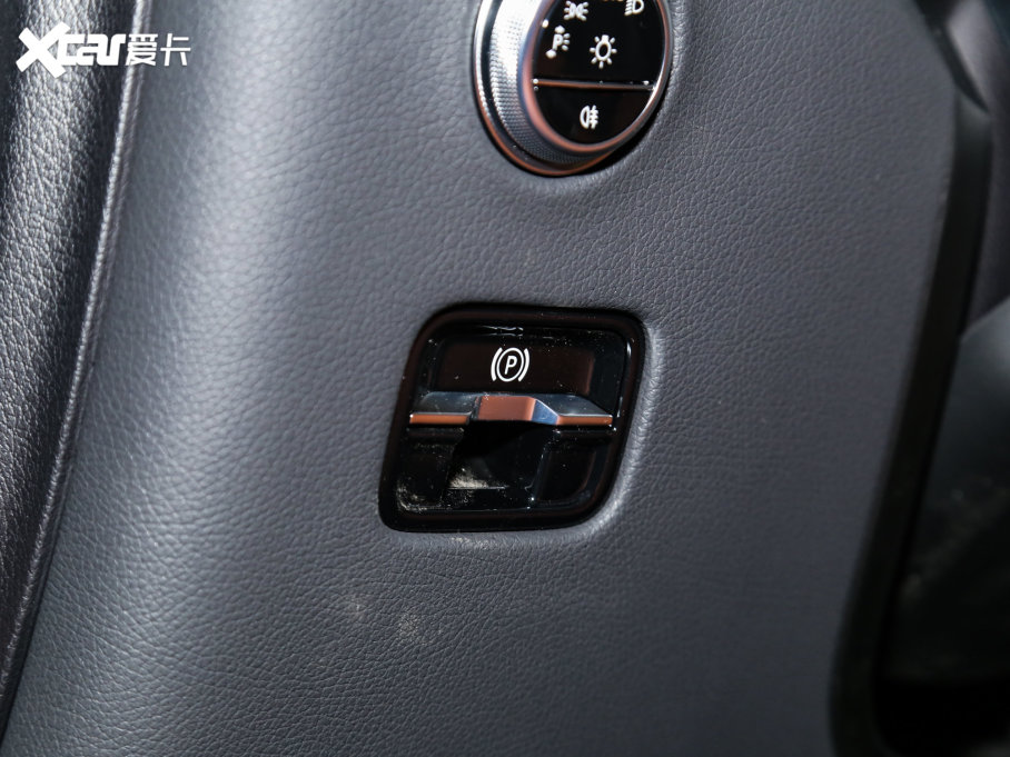 2023YGLC GLC 300 L 4MATIC Ӹ 7