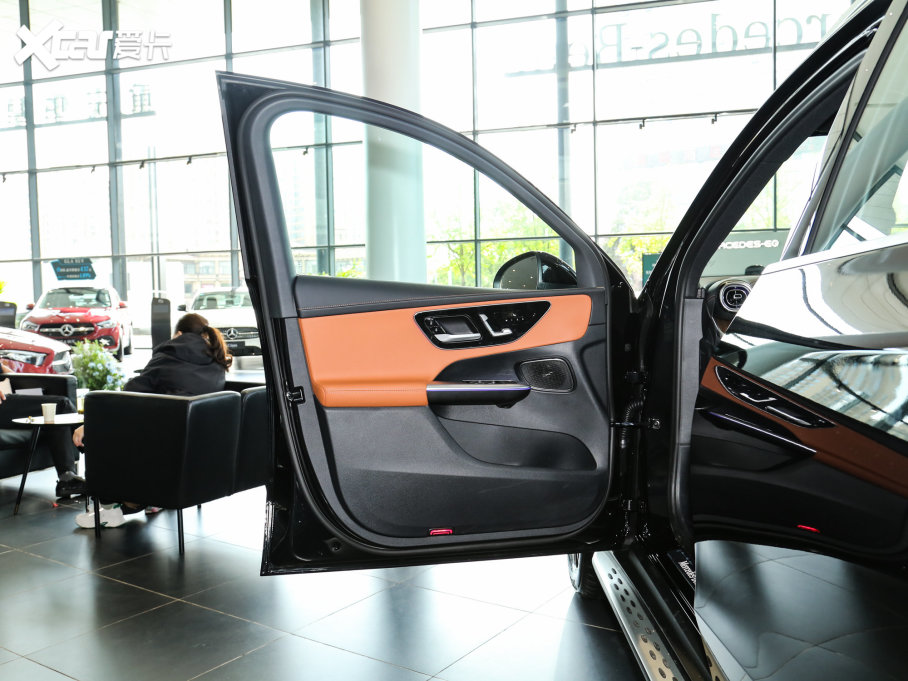 2023YGLC GLC 300 L 4MATIC (dng) 7