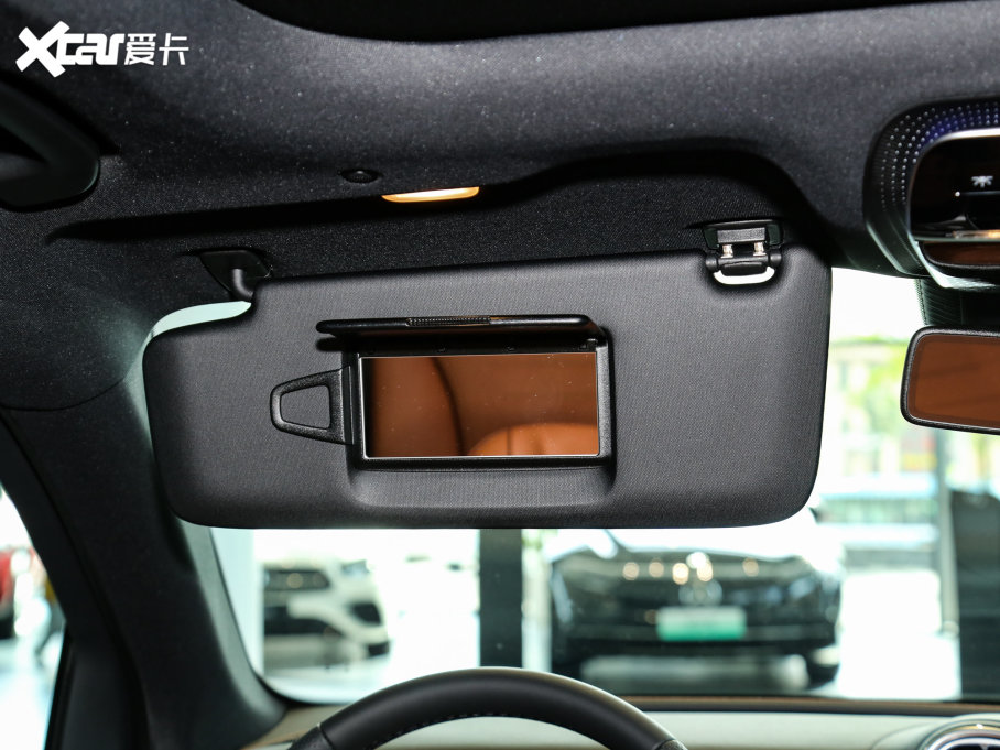 2023YGLC GLC 300 L 4MATIC Ӹ 7