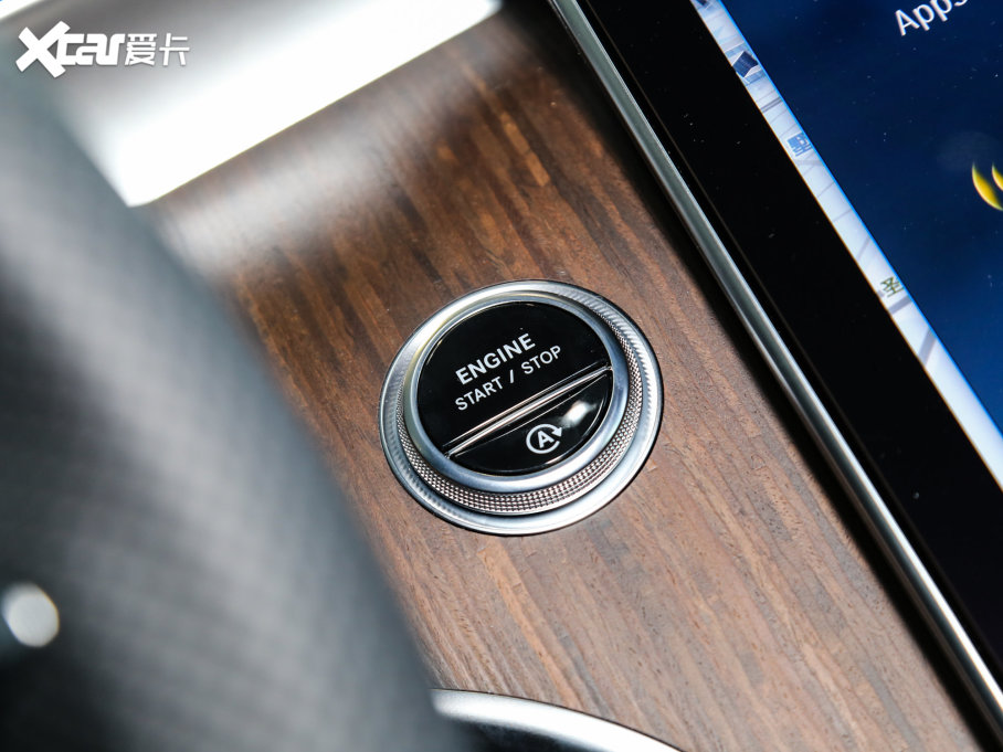 2023YGLC GLC 300 L 4MATIC Ӹ 7