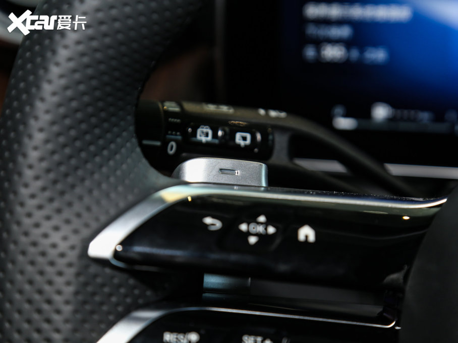 2023YGLC GLC 300 L 4MATIC Ӹ 7