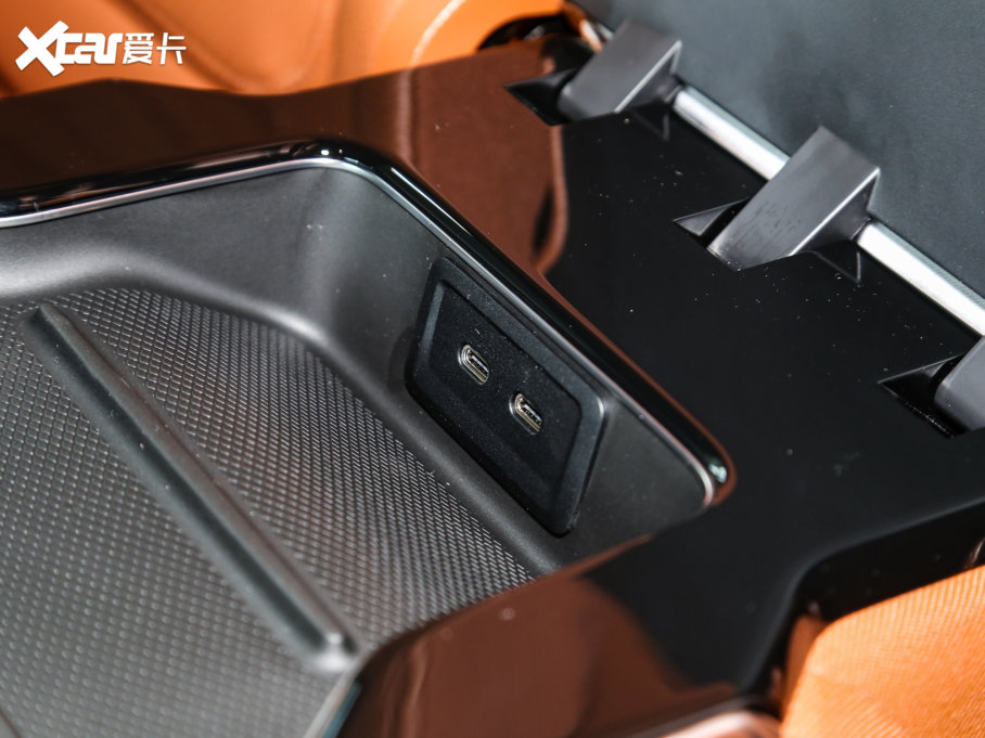 2023��YGLC GLC 300 L 4MATIC ��(d��ng)���� 7��