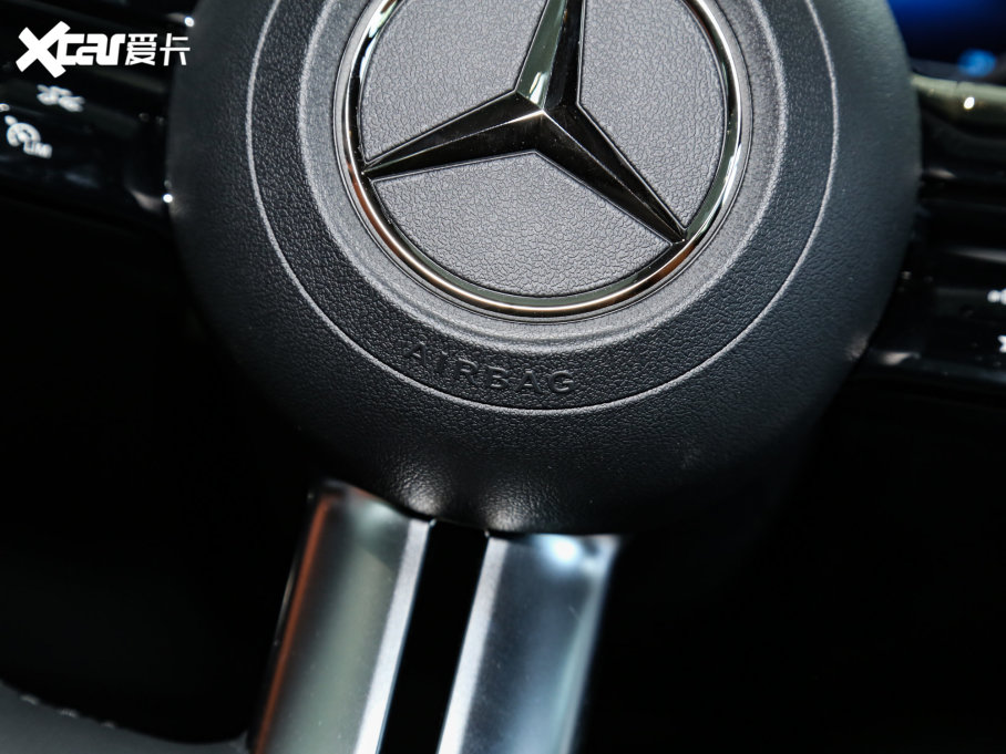 2023��YGLC GLC 300 L 4MATIC �Ӹ��� 7��