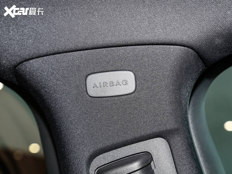 2023YGLC GLC 300 L 4MATIC Ӹ 7