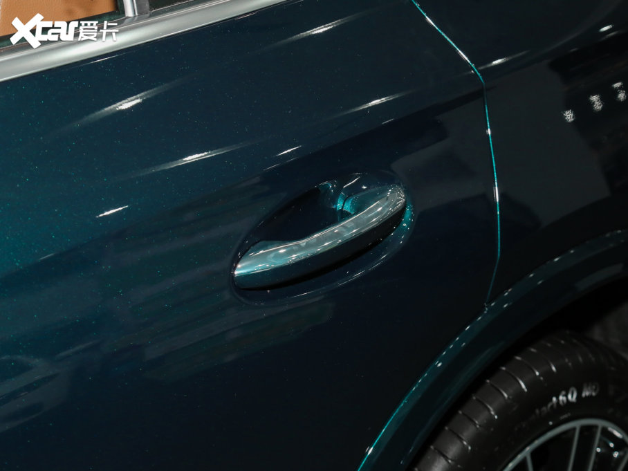 2023��YGLC GLC 300 L 4MATIC ���A�� 7��