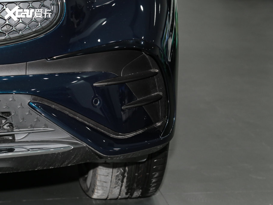 2023��YGLC GLC 300 L 4MATIC ���A�� 7��