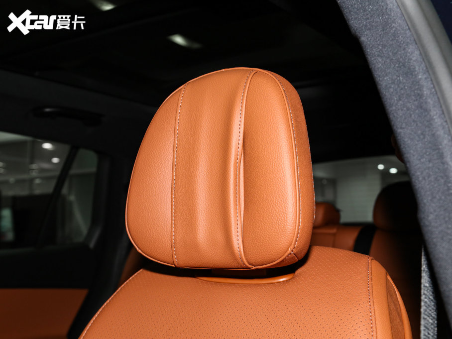 2023��YGLC GLC 300 L 4MATIC ���A�� 7��