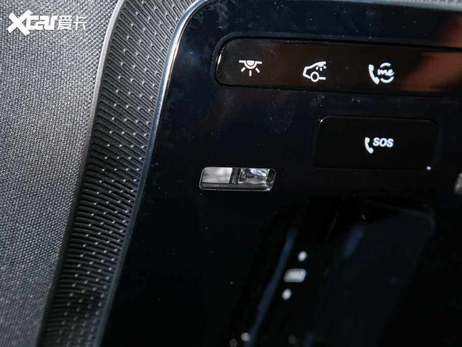 2023��YGLC GLC 300 L 4MATIC ���A�� 7��