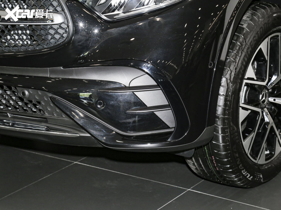 2023YGLC GLC 260 L 4MATIC A 7