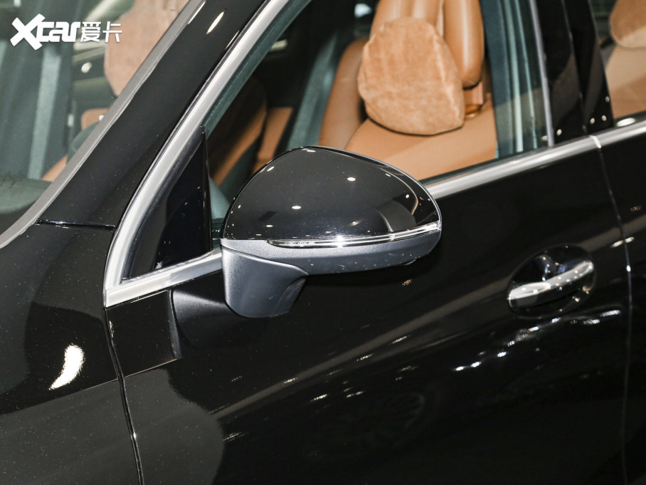 2023YGLC GLC 260 L 4MATIC A 7