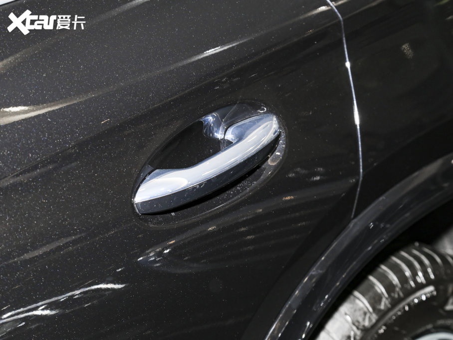 2023YGLC GLC 260 L 4MATIC A 7