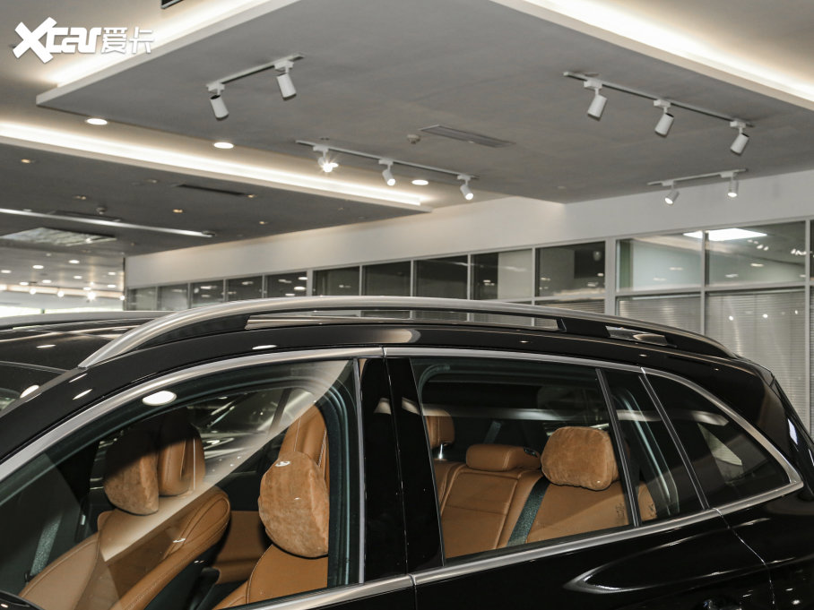 2023YGLC GLC 260 L 4MATIC A 7