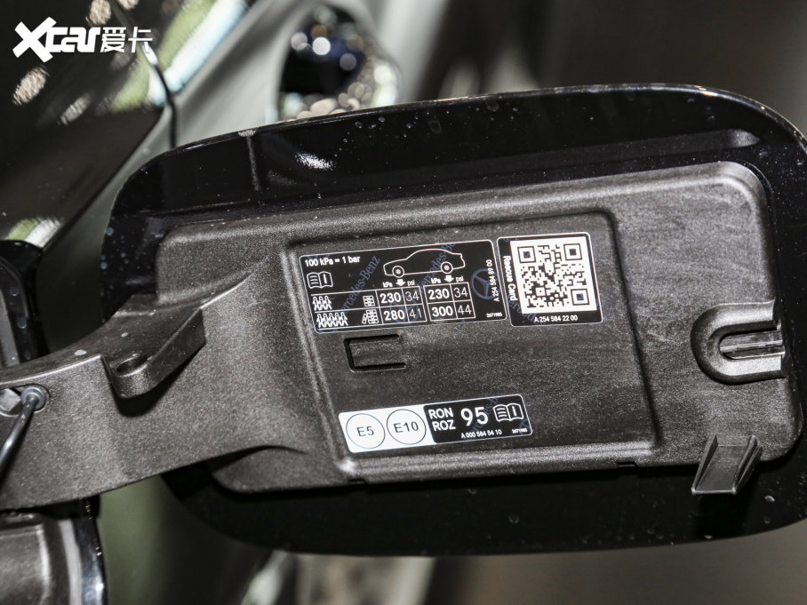 2023��YGLC GLC 260 L 4MATIC ���A�� 7��