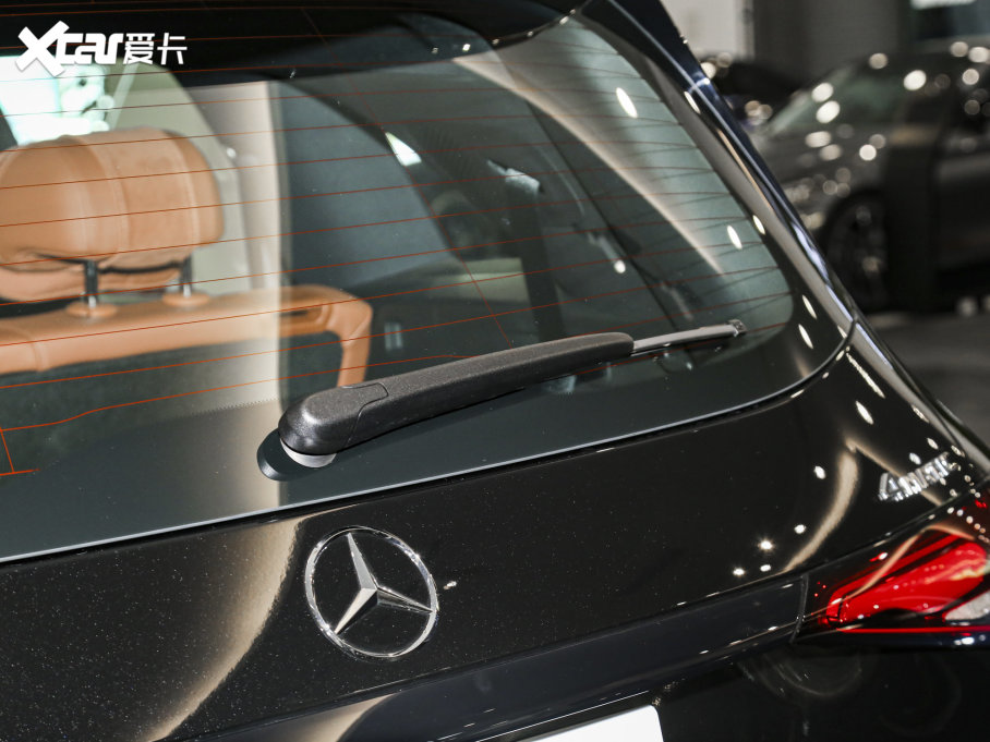 2023��YGLC GLC 260 L 4MATIC ���A�� 7��