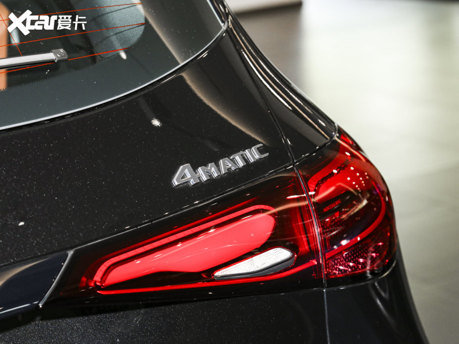 2023YGLC GLC 260 L 4MATIC A 7