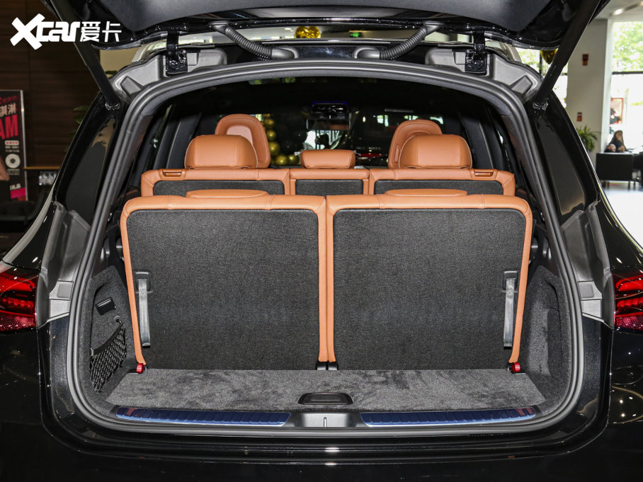 2023��YGLC GLC 260 L 4MATIC ���A�� 7��