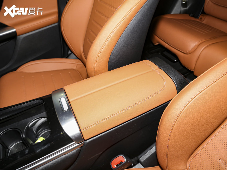 2023��YGLC GLC 260 L 4MATIC ���A�� 7��