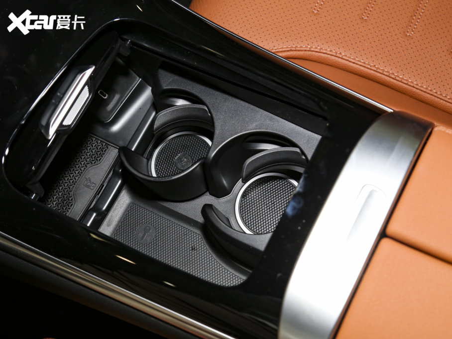 2023��YGLC GLC 260 L 4MATIC ���A�� 7��