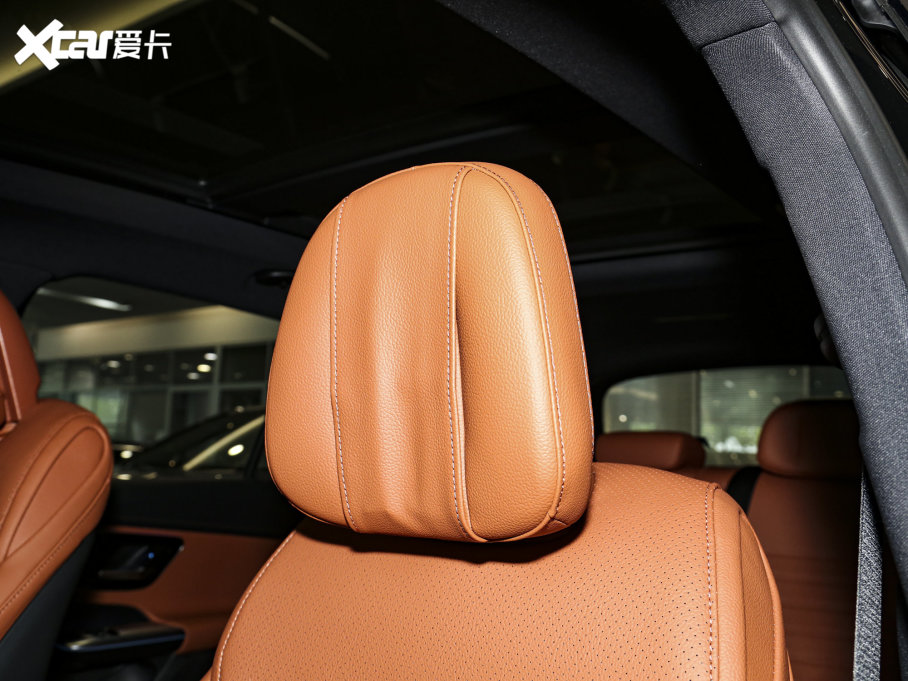 2023��YGLC GLC 260 L 4MATIC ���A�� 7��