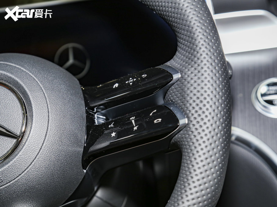 2023YGLC GLC 260 L 4MATIC A 7