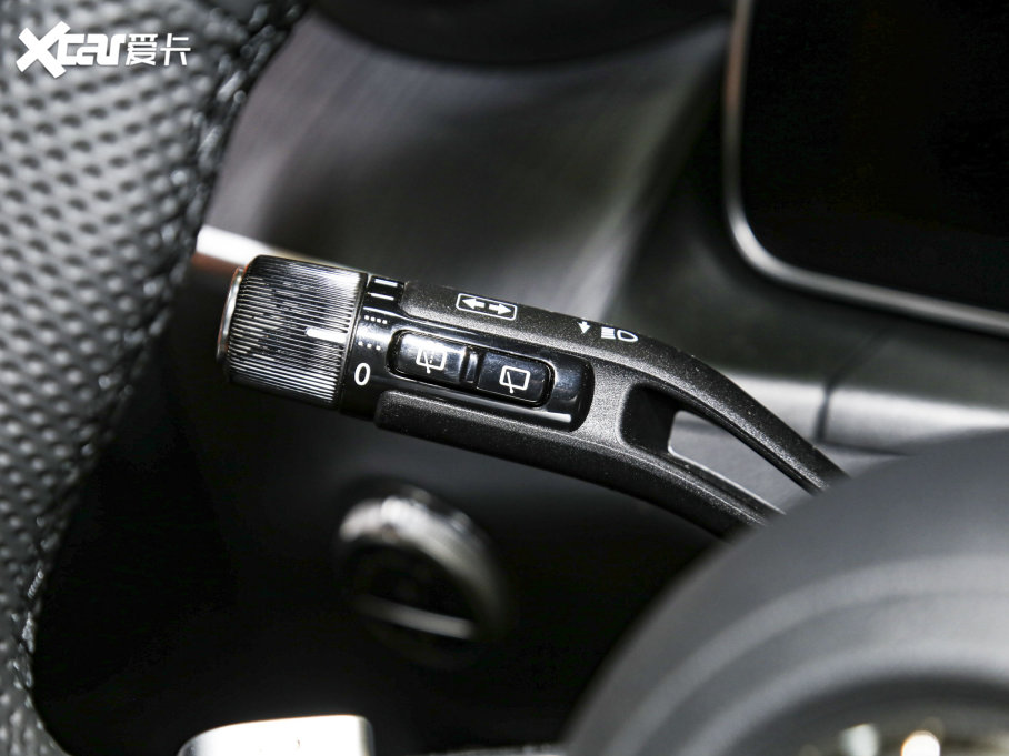 2023��YGLC GLC 260 L 4MATIC ���A�� 7��