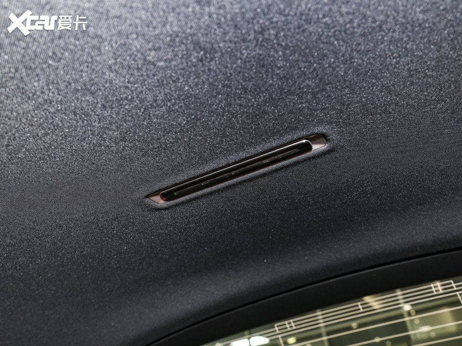 2023YGLC GLC 260 L 4MATIC A 7