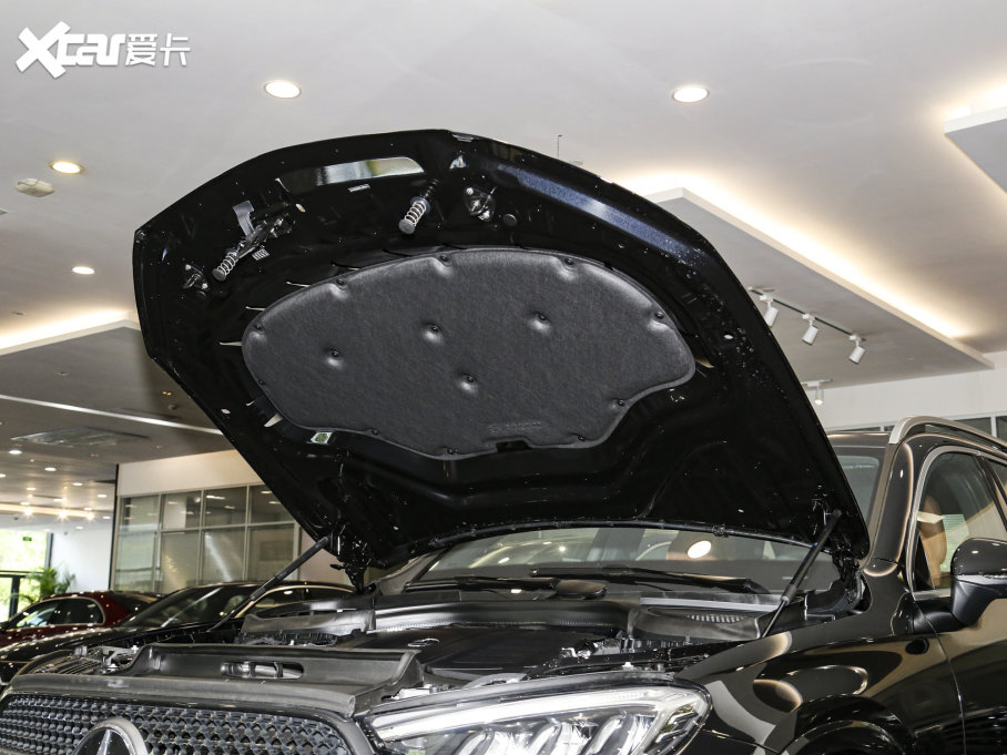 2023YGLC GLC 260 L 4MATIC A 7