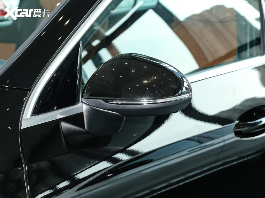 2023YGLC GLC 260 L 4MATIC Ӹ 7