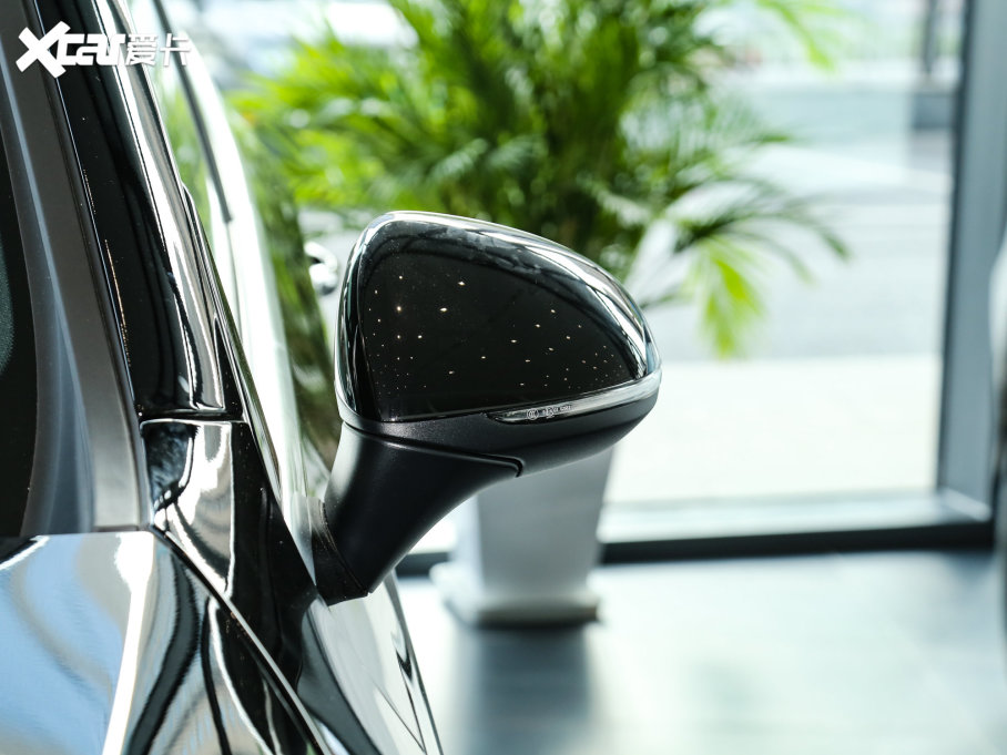 2023YGLC GLC 260 L 4MATIC (dng) 7