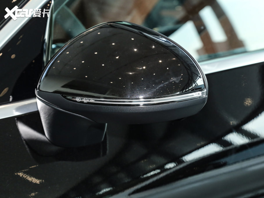 2023YGLC GLC 260 L 4MATIC Ӹ 7