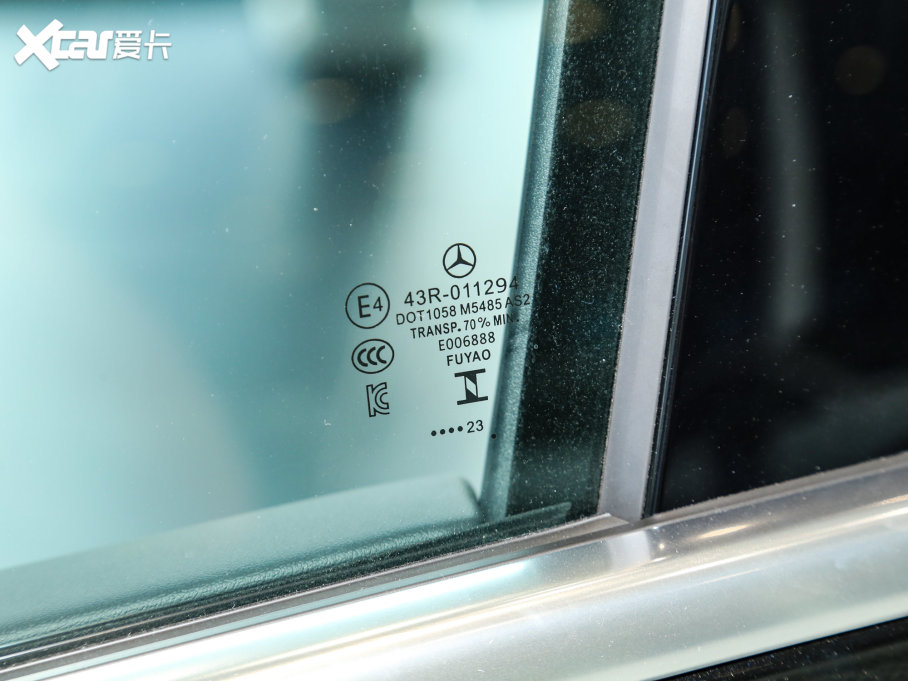 2023YGLC GLC 260 L 4MATIC Ӹ 7