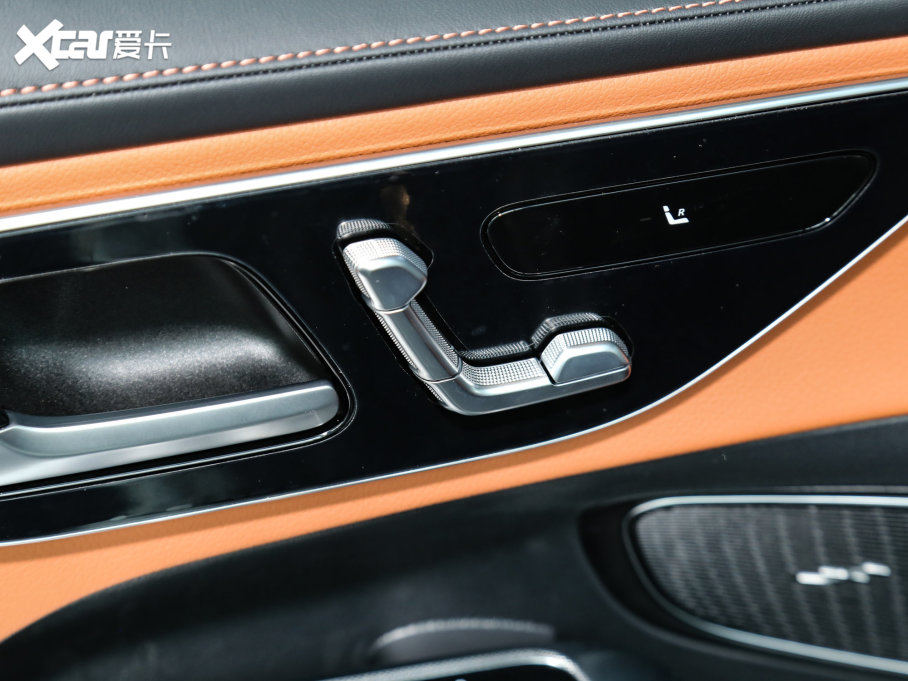 2023YGLC GLC 260 L 4MATIC Ӹ 7