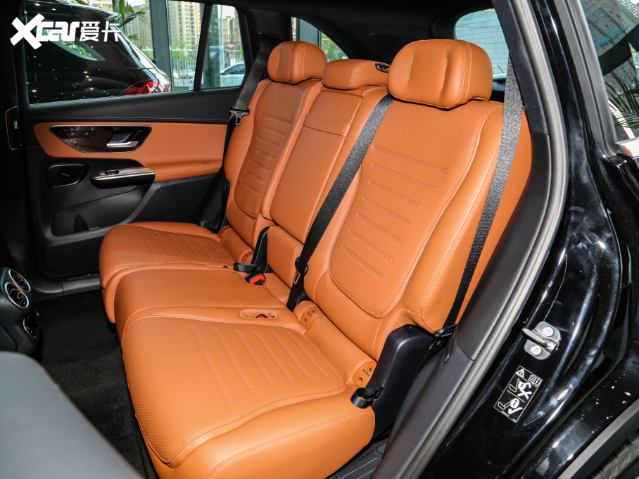 2023YGLC GLC 260 L 4MATIC Ӹ 7