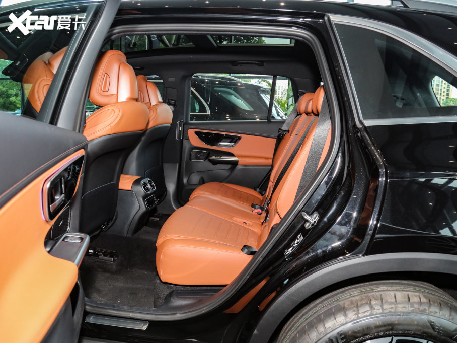 2023YGLC GLC 260 L 4MATIC Ӹ 7