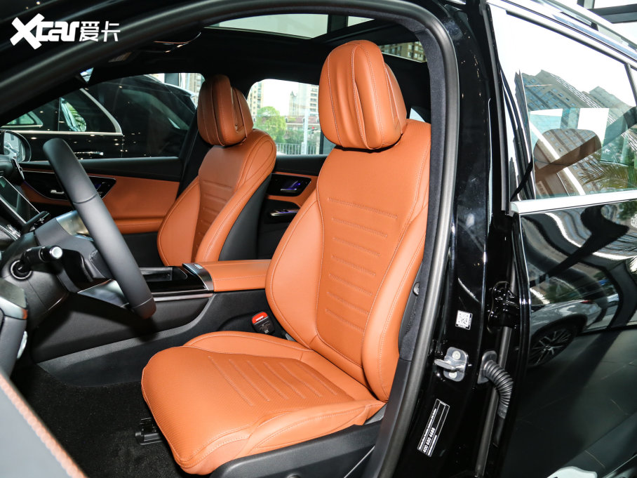 2023YGLC GLC 260 L 4MATIC Ӹ 7