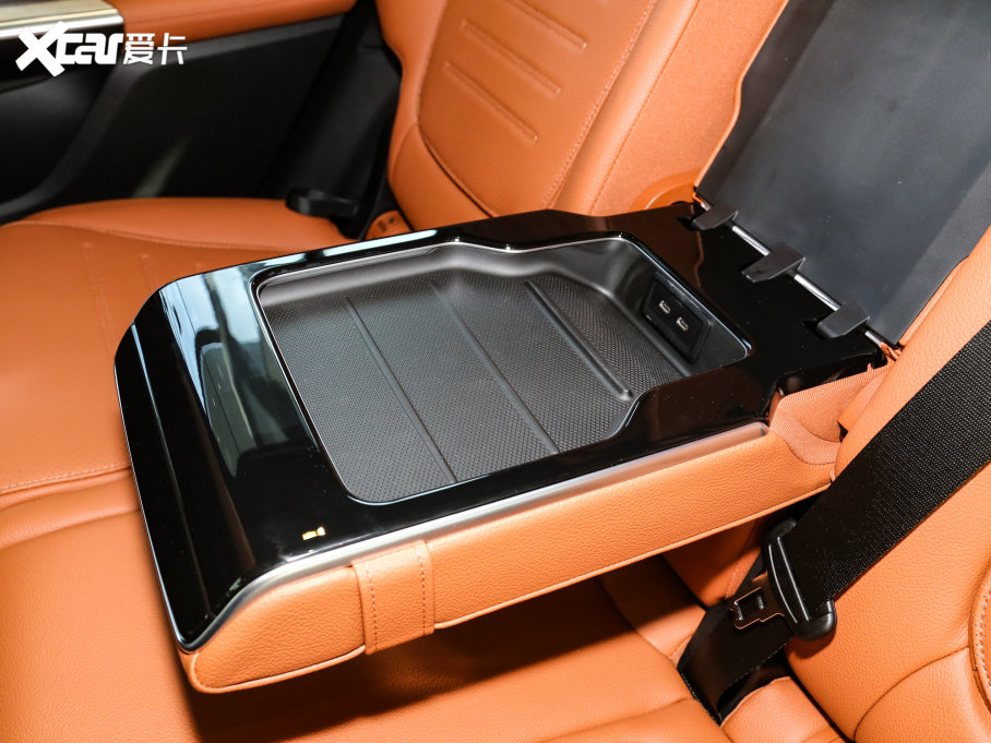 2023YGLC GLC 260 L 4MATIC Ӹ 7