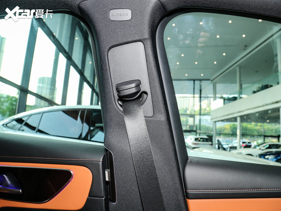 2023YGLC GLC 260 L 4MATIC Ӹ 7