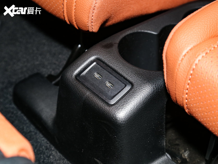 2023YGLC GLC 260 L 4MATIC Ӹ 7