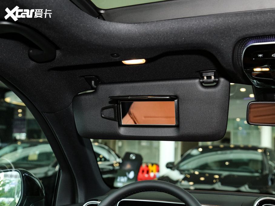 2023��YGLC GLC 260 L 4MATIC �Ӹ��� 7��