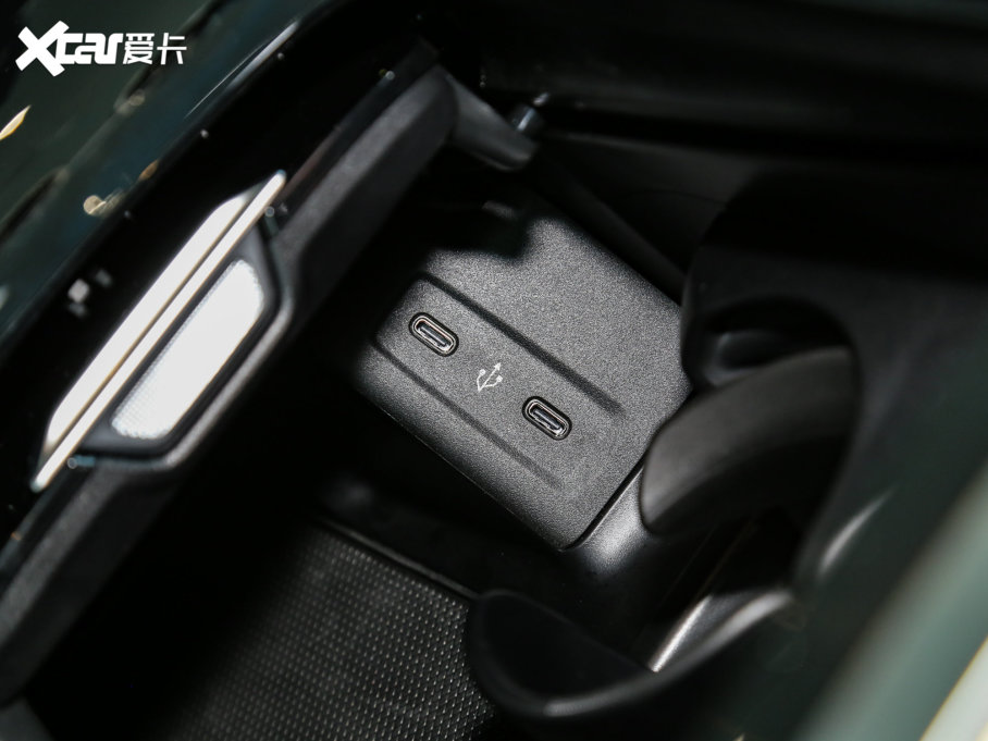 2023��YGLC GLC 260 L 4MATIC ��(d��ng)���� 7��