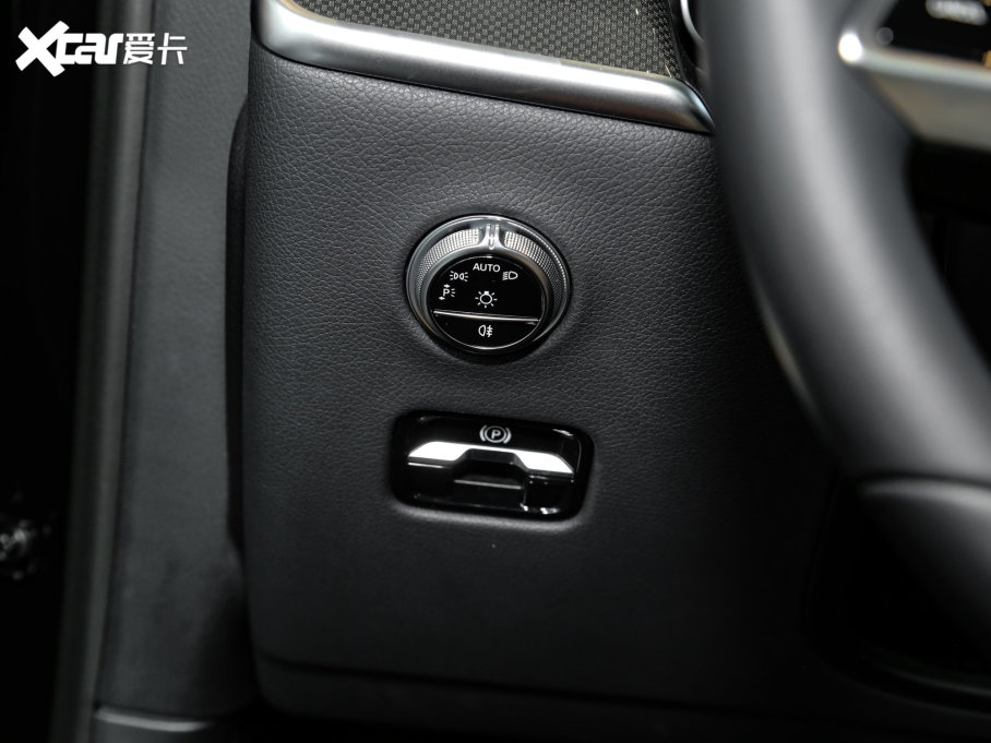 2023��YGLC GLC 260 L 4MATIC �Ӹ��� 7��